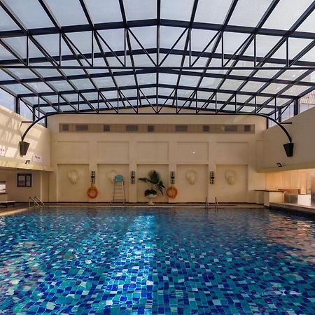 Sheraton Chengdu Lido Hotel Экстерьер фото