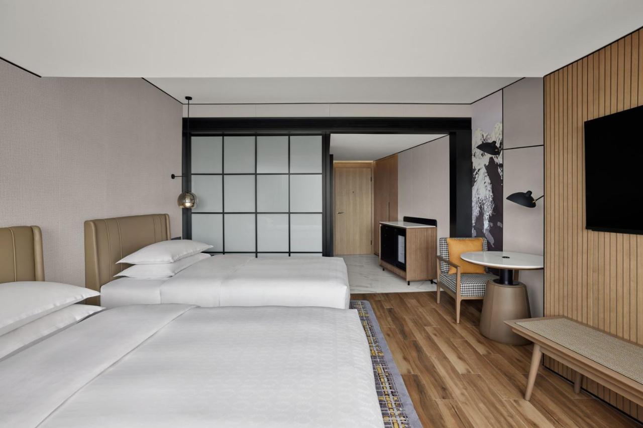 Sheraton Chengdu Lido Hotel Экстерьер фото