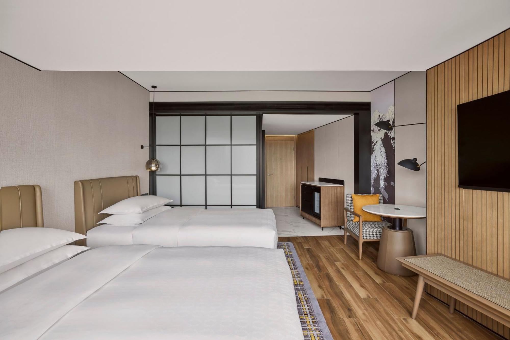 Sheraton Chengdu Lido Hotel Экстерьер фото