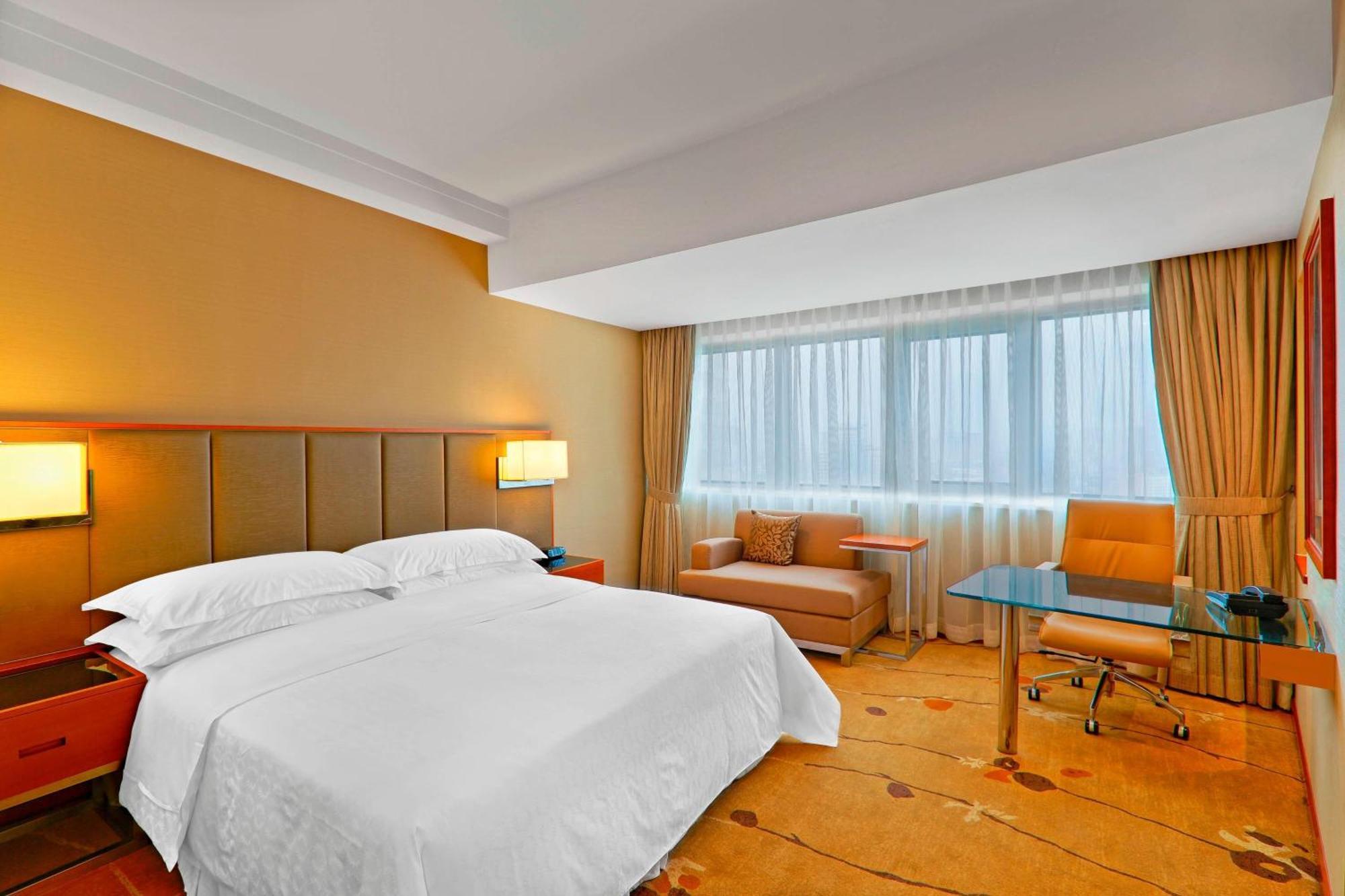 Sheraton Chengdu Lido Hotel Экстерьер фото